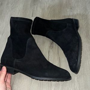 Stuart weitzman lilene suede booties